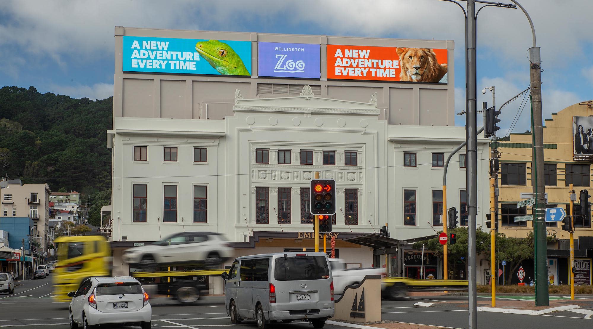 MediaWorks launches two new digital out-of-home sites in Wellington ...