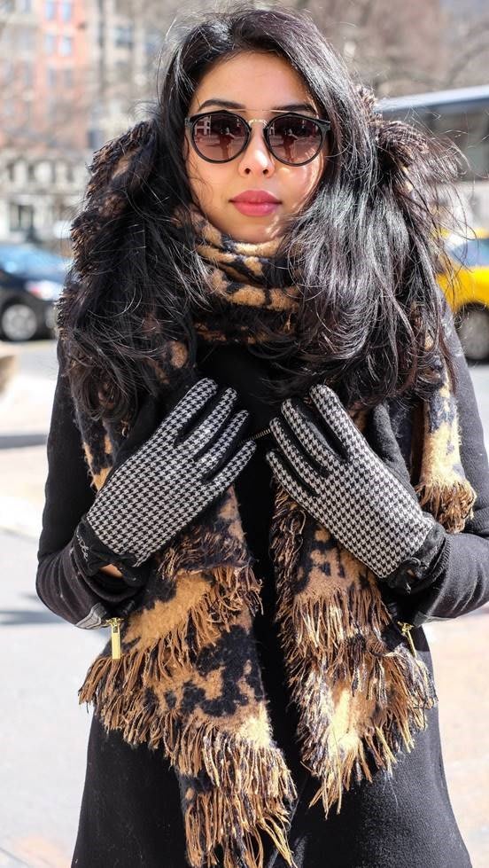 Check out these gloves you can wear while still using your touchscreen