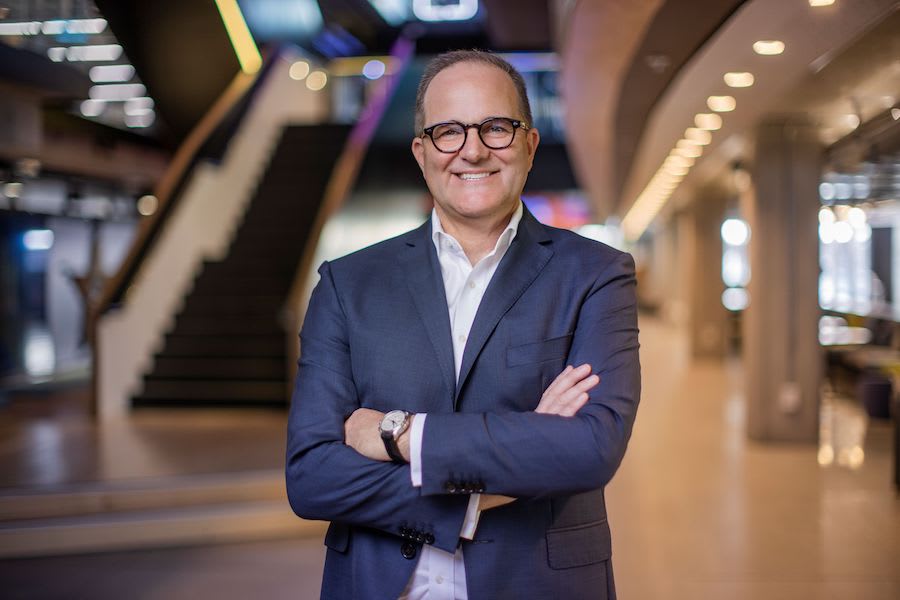 Simom Power TVNZ's Chief Executive Simon Power resigns - stoppress.co.nz