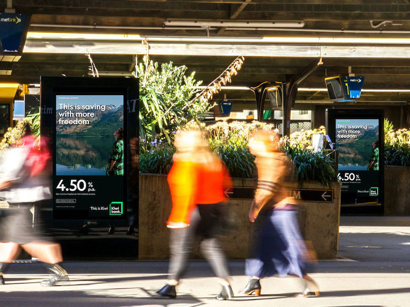 Metlink continues Go Media's advertising contract stoppress.co.nz