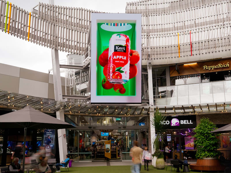 oOh!media NZ brings NZ’s largest 3D Anamorphic video creative to life oOh!media NZ brings NZ’s largest 3D Anamorphic video creative to life
