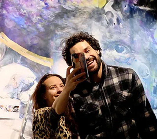 Philipp Gurtner et Vera Elma Vacek, Art With Us  « Les ateliers de street art génèrent du bonheur ! » 