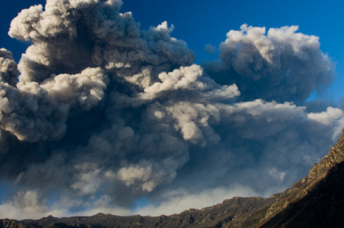Cloud is disrupting my value chain... And it's awesome for my customers !