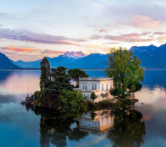 La beauté du site exclusif de l’Île et de la Villa de Salagnon