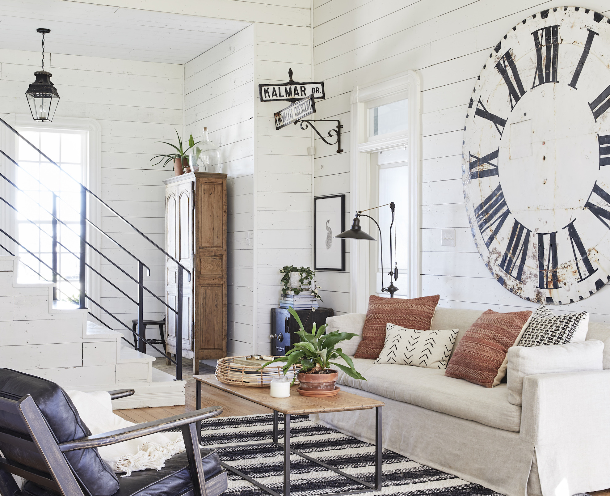 joanna gaines magnolia living room