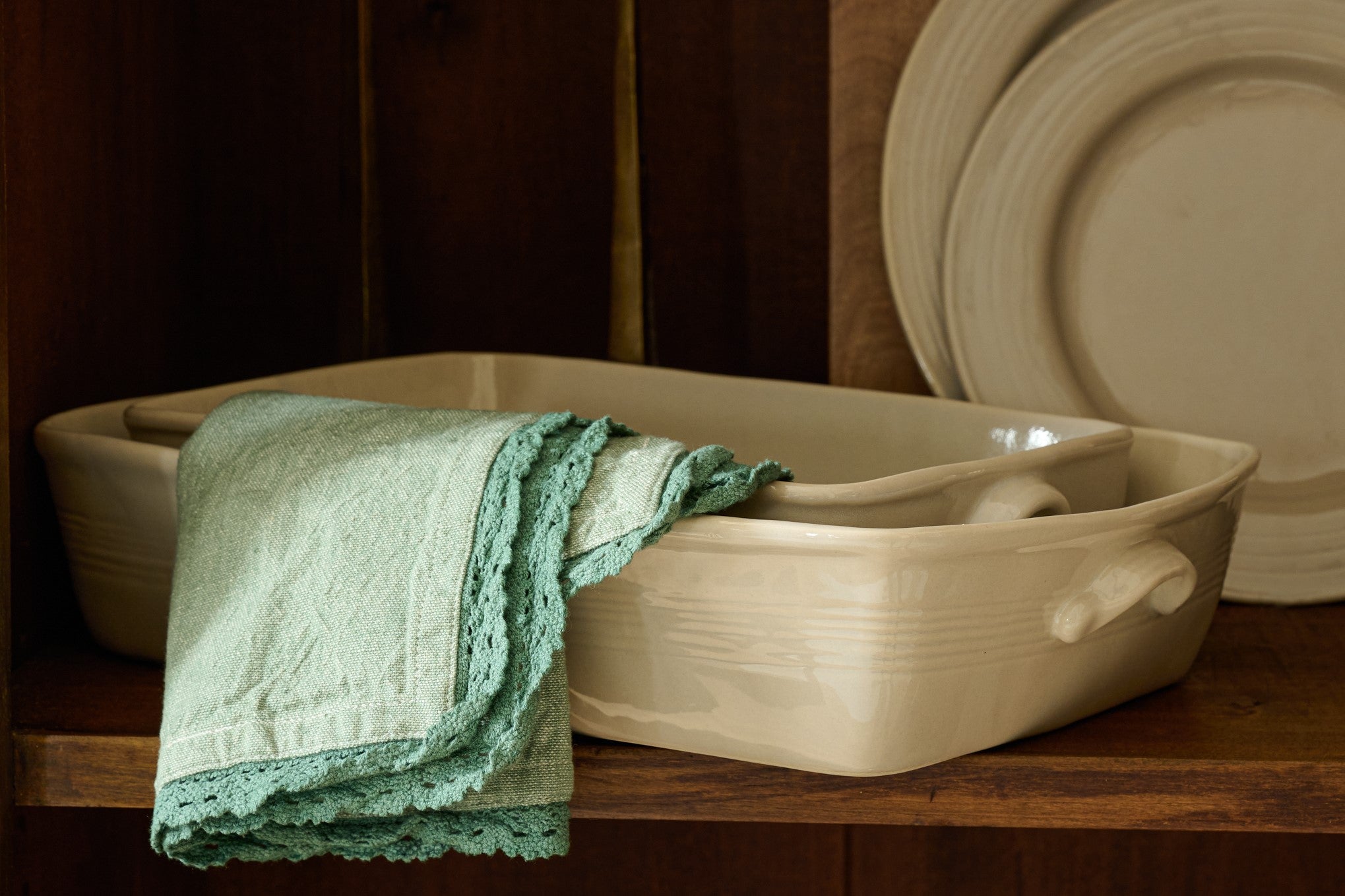 Pottery Handmade Bundt Cake Baking Dish, Stoneware Baking Dish