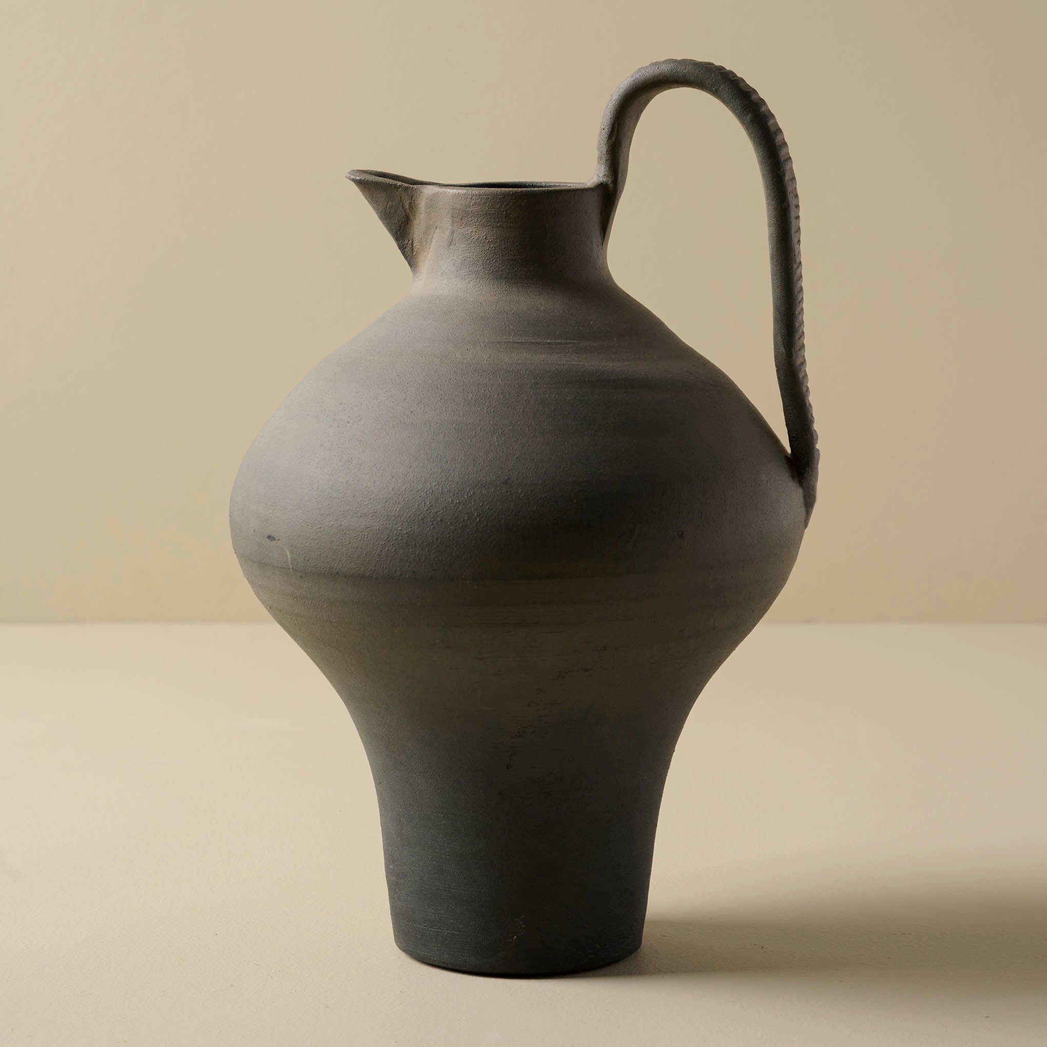 Ravine Black Ceramic Jug