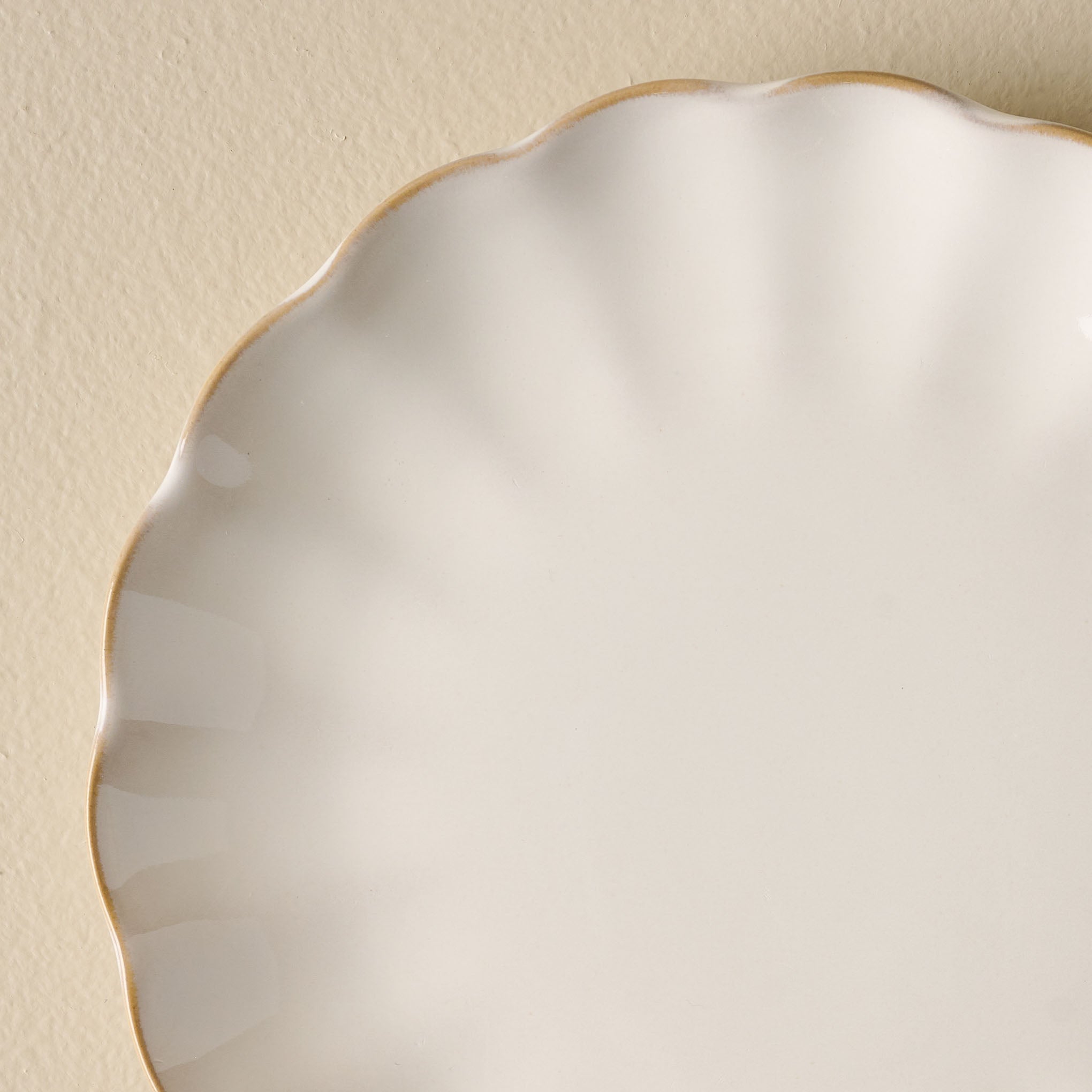 Sandstone Scalloped Trinket Dish - Magnolia