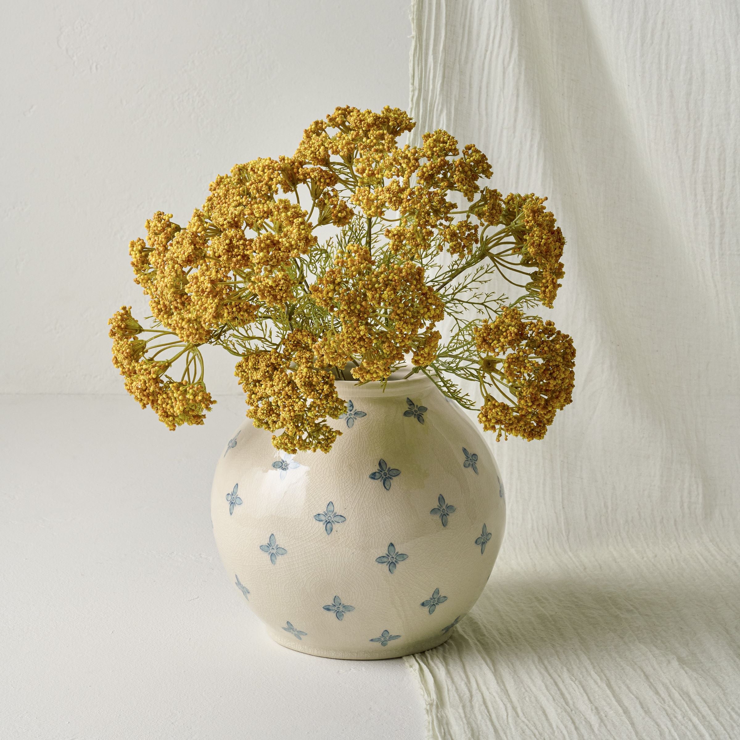 Vintage Inspired Vase + Queen Anne Lace Bush Pairing $70.00