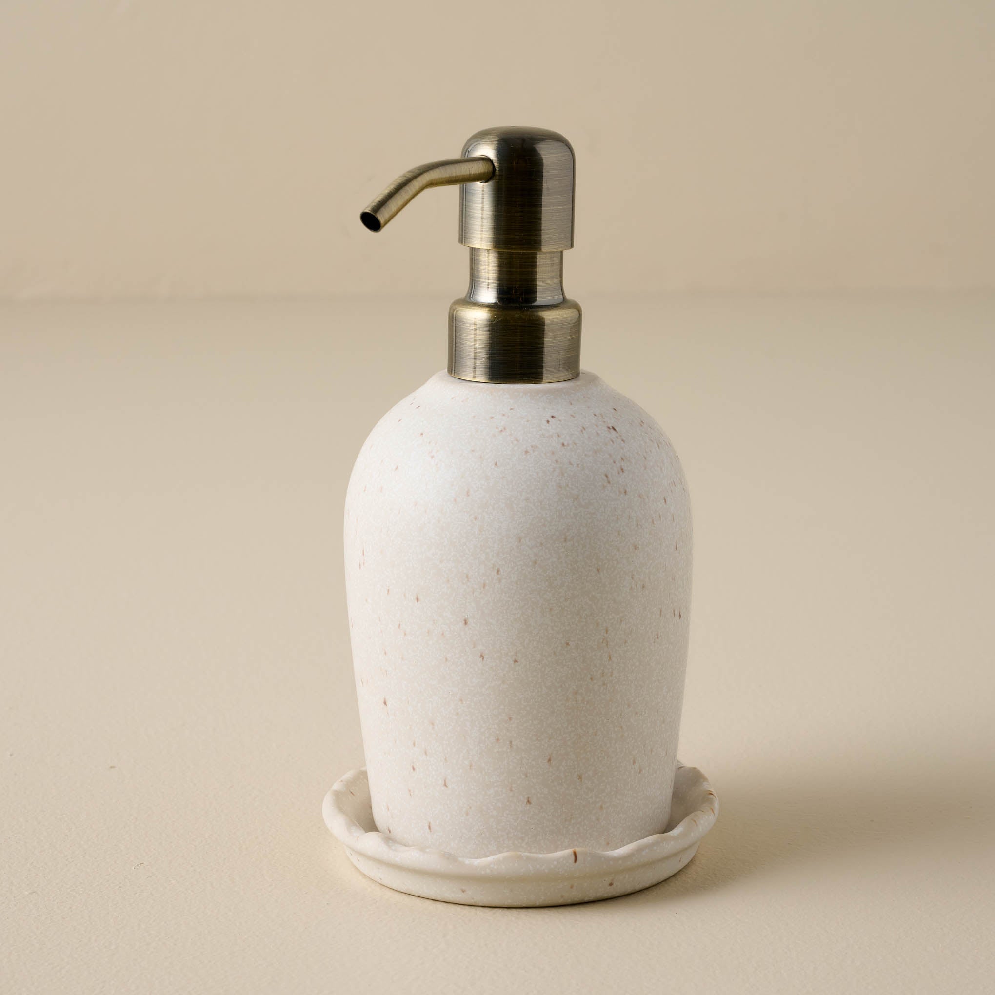 Faye Ceramic Soap Dispenser - Magnolia