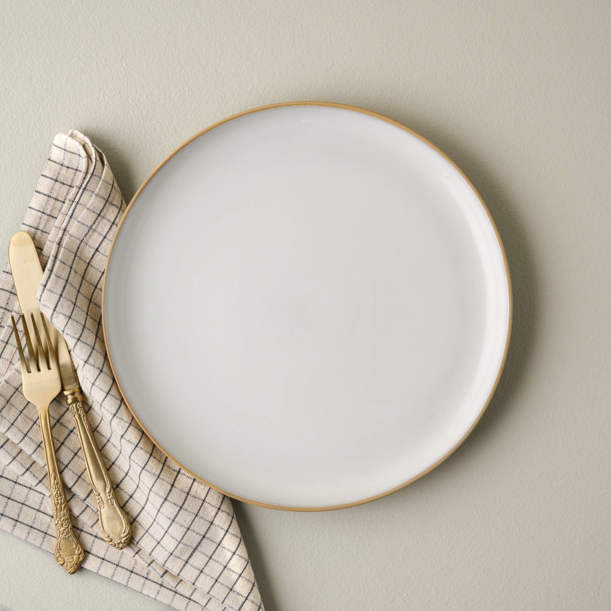 Stone White Lakelynn Plate - dinner plate