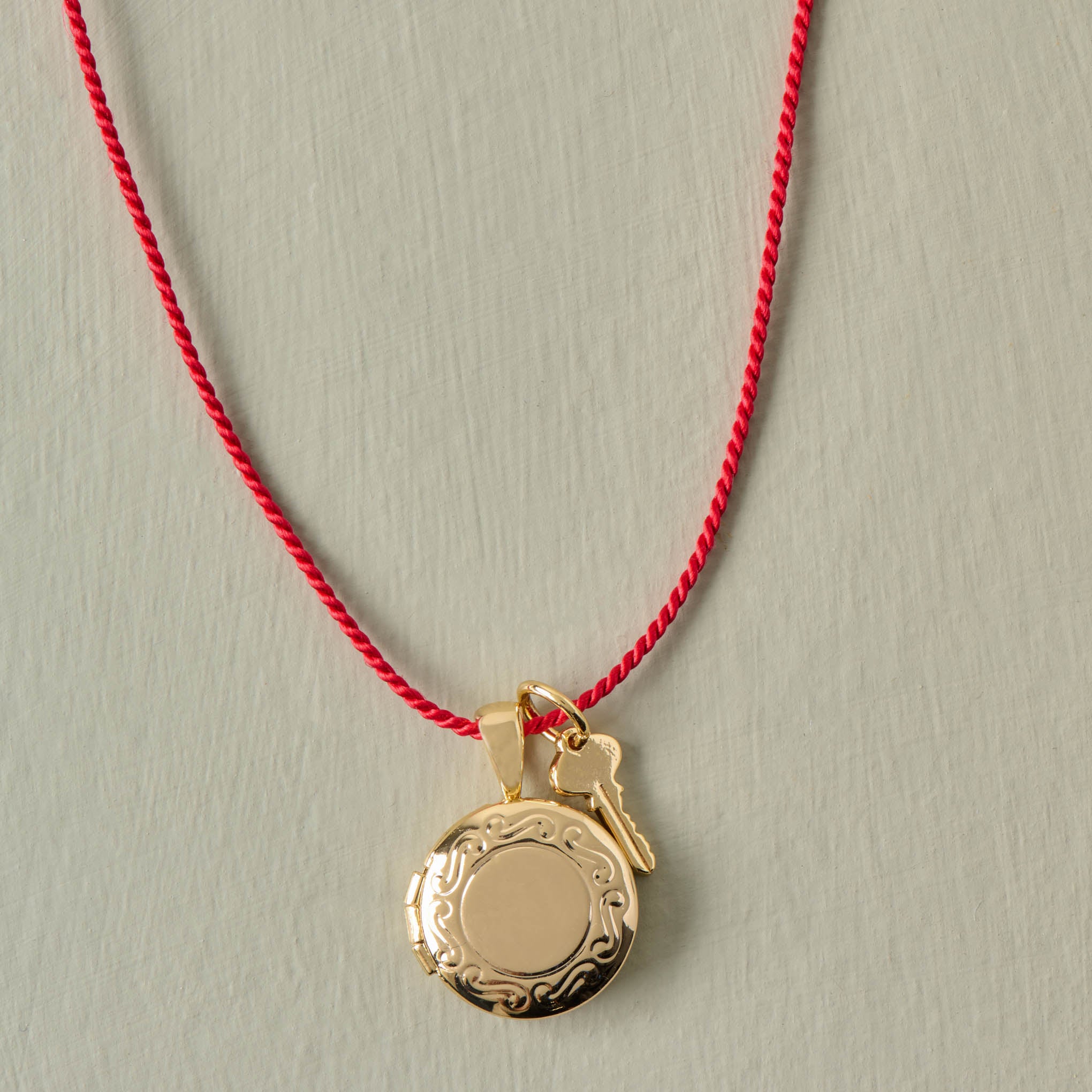 Golden Key Chain Necklace - Magnolia