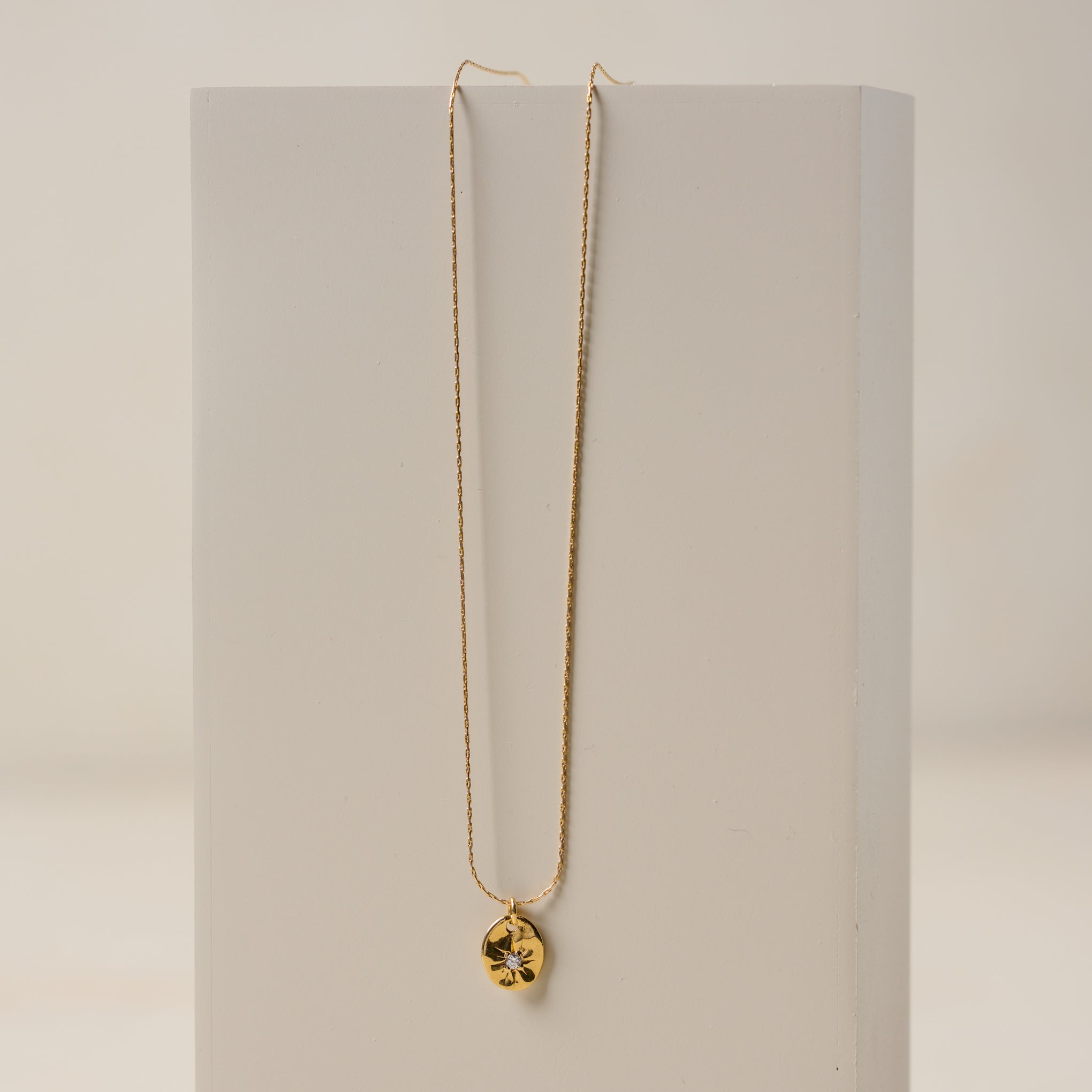 Golden Key Chain Necklace - Magnolia