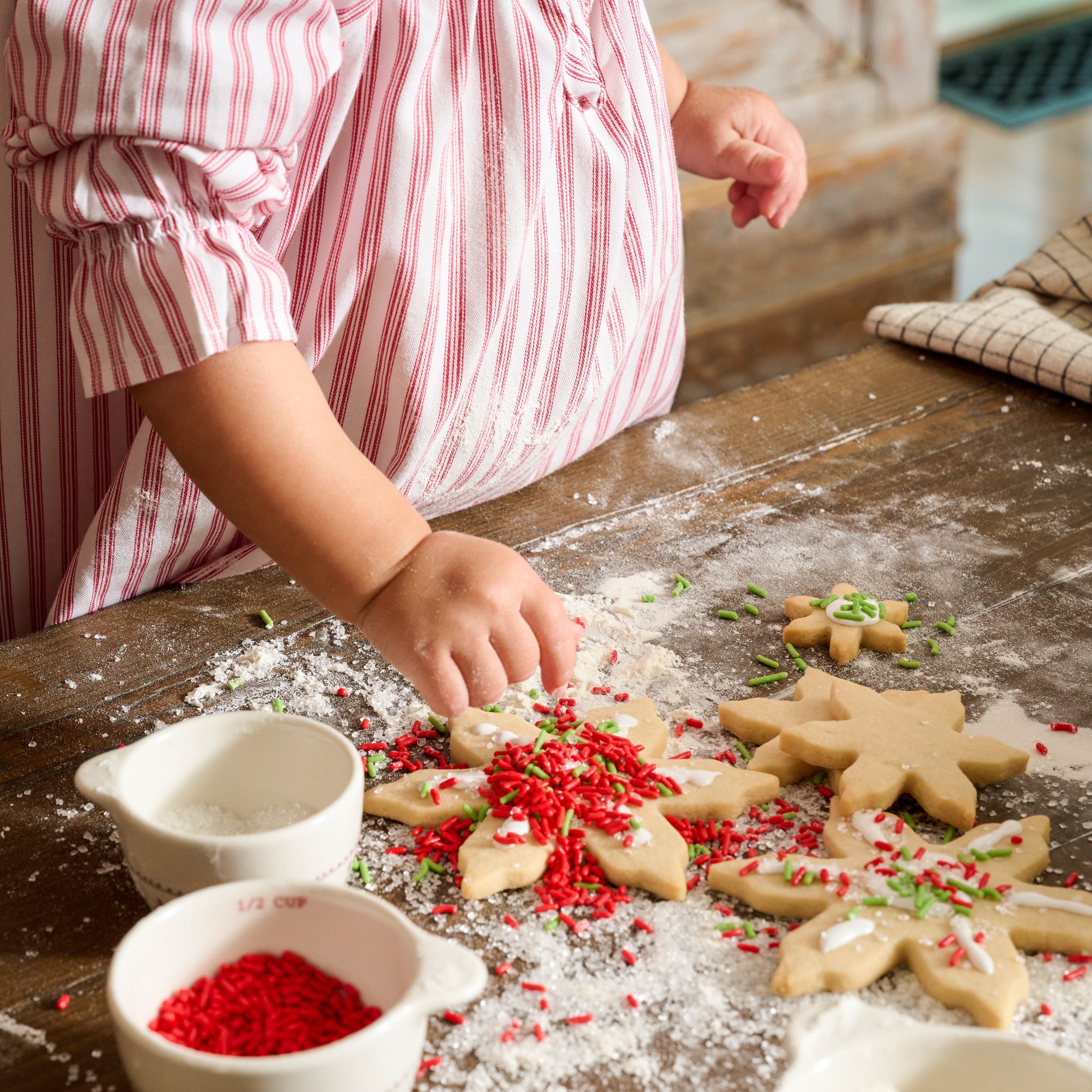 Mommy & Me Snowflake Baking Set