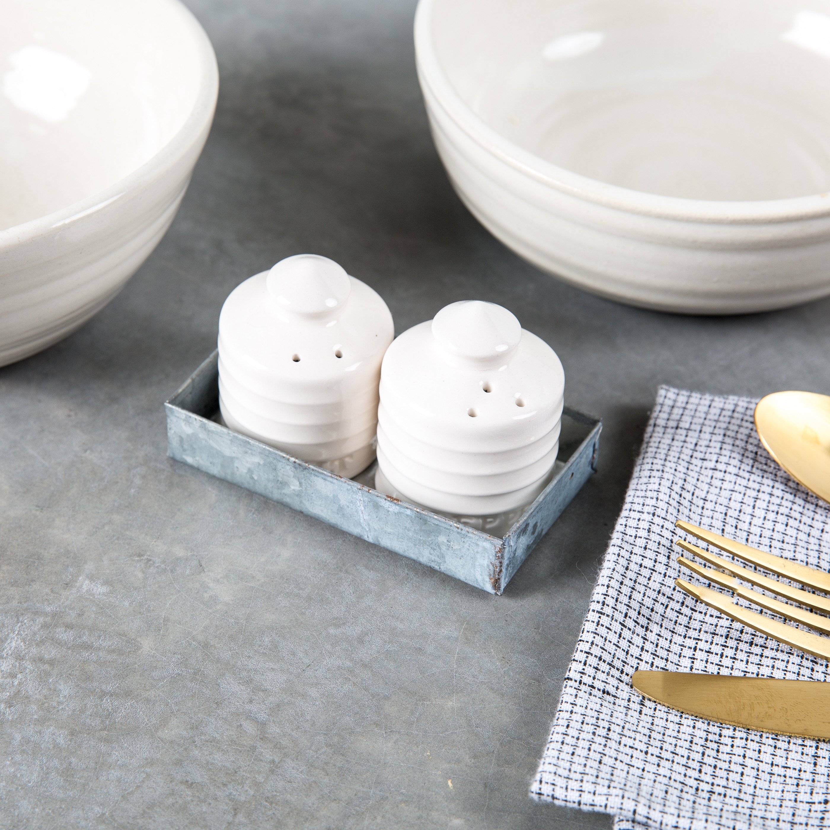 white ceramic salt and pepper shaker set shaped like silos in galvanized tin tray set $10.00