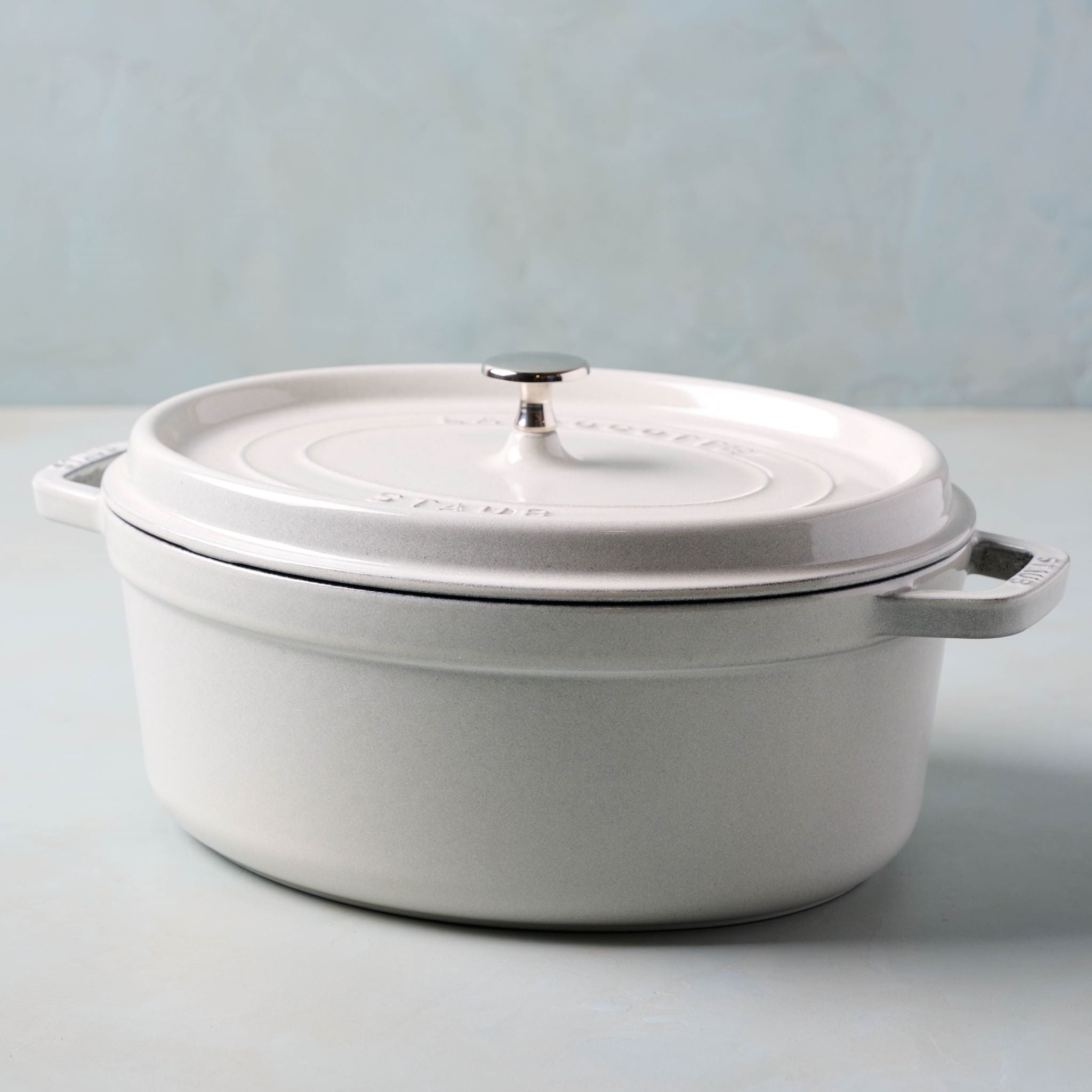 Staub 5.5 Qt. Dutch Oven - Magnolia