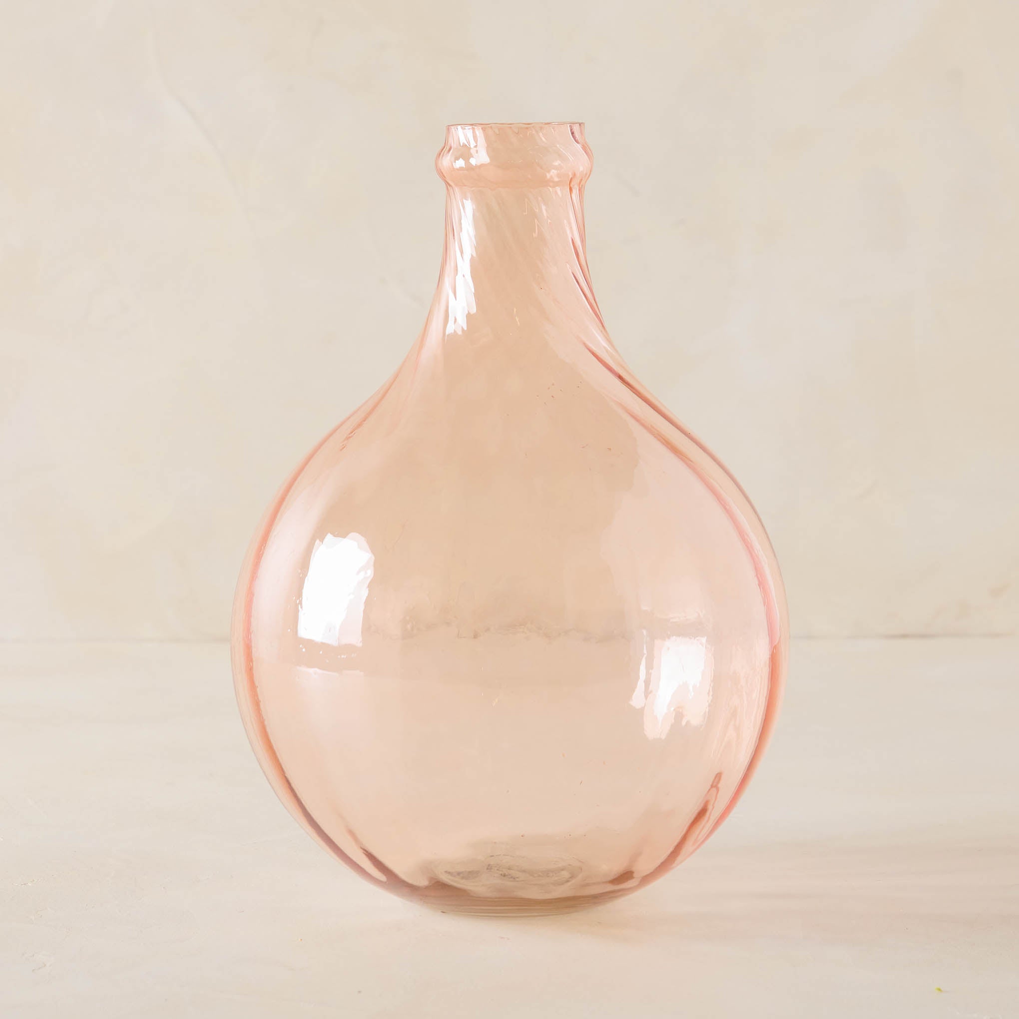 Penelope Fluted glass vase in peach