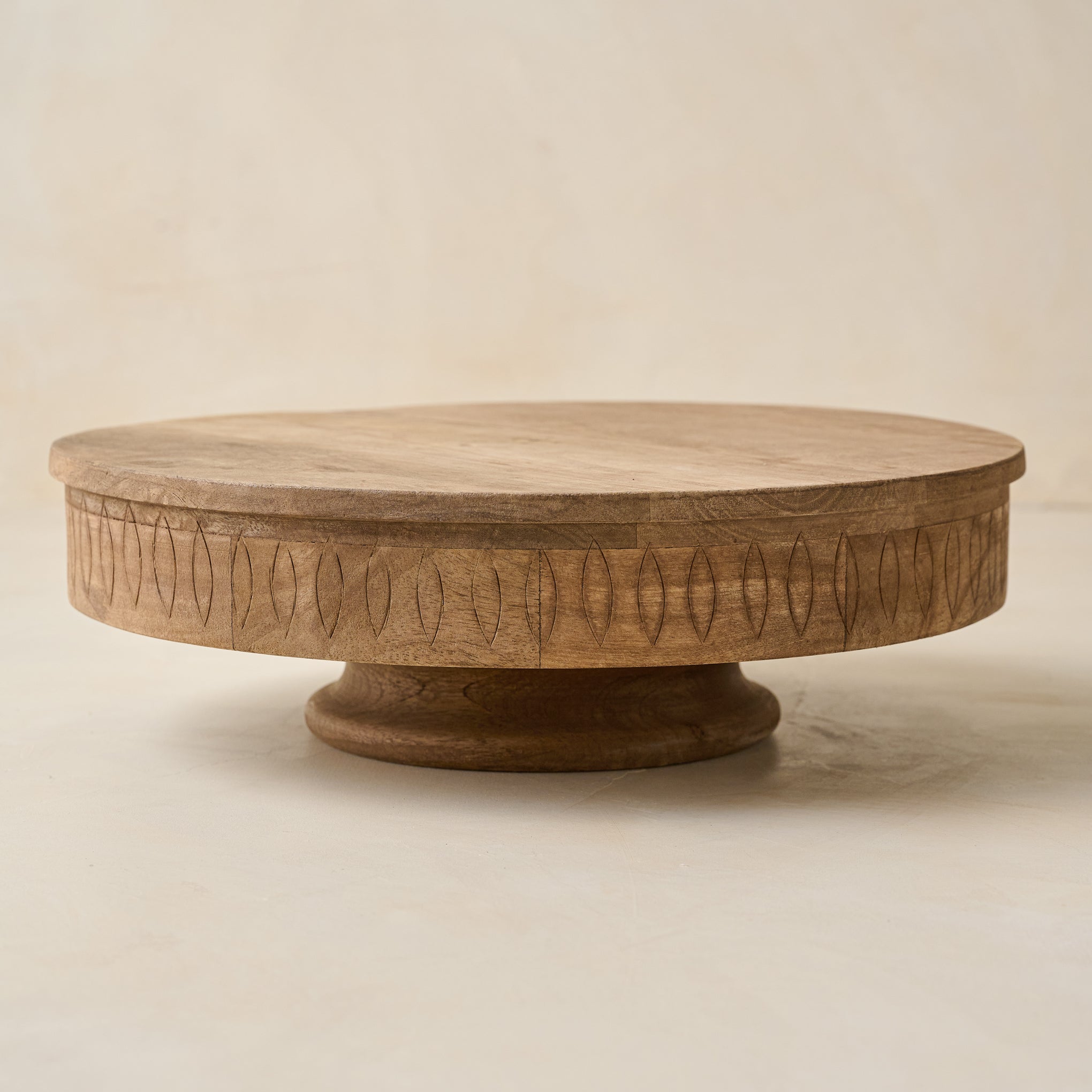 Mango Wood Petal Cake Stand - Magnolia