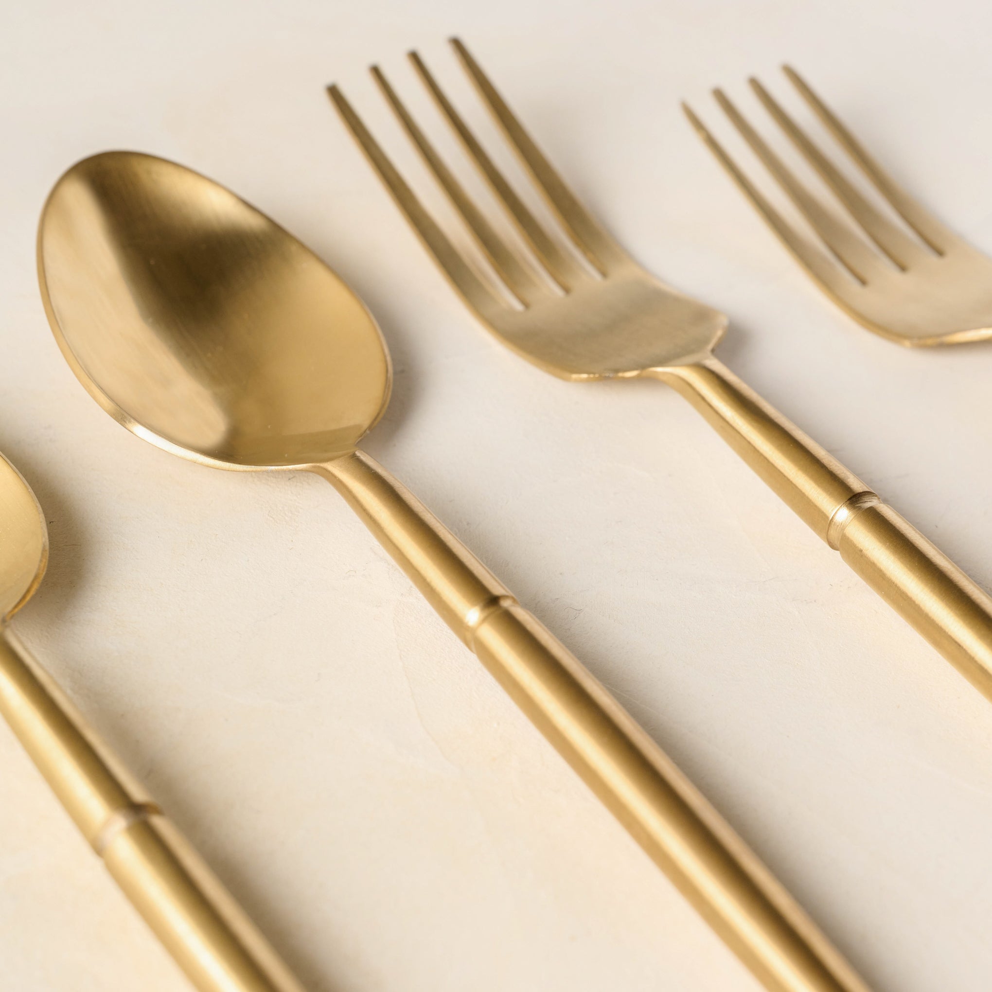 Vintage Flatware Set - Magnolia