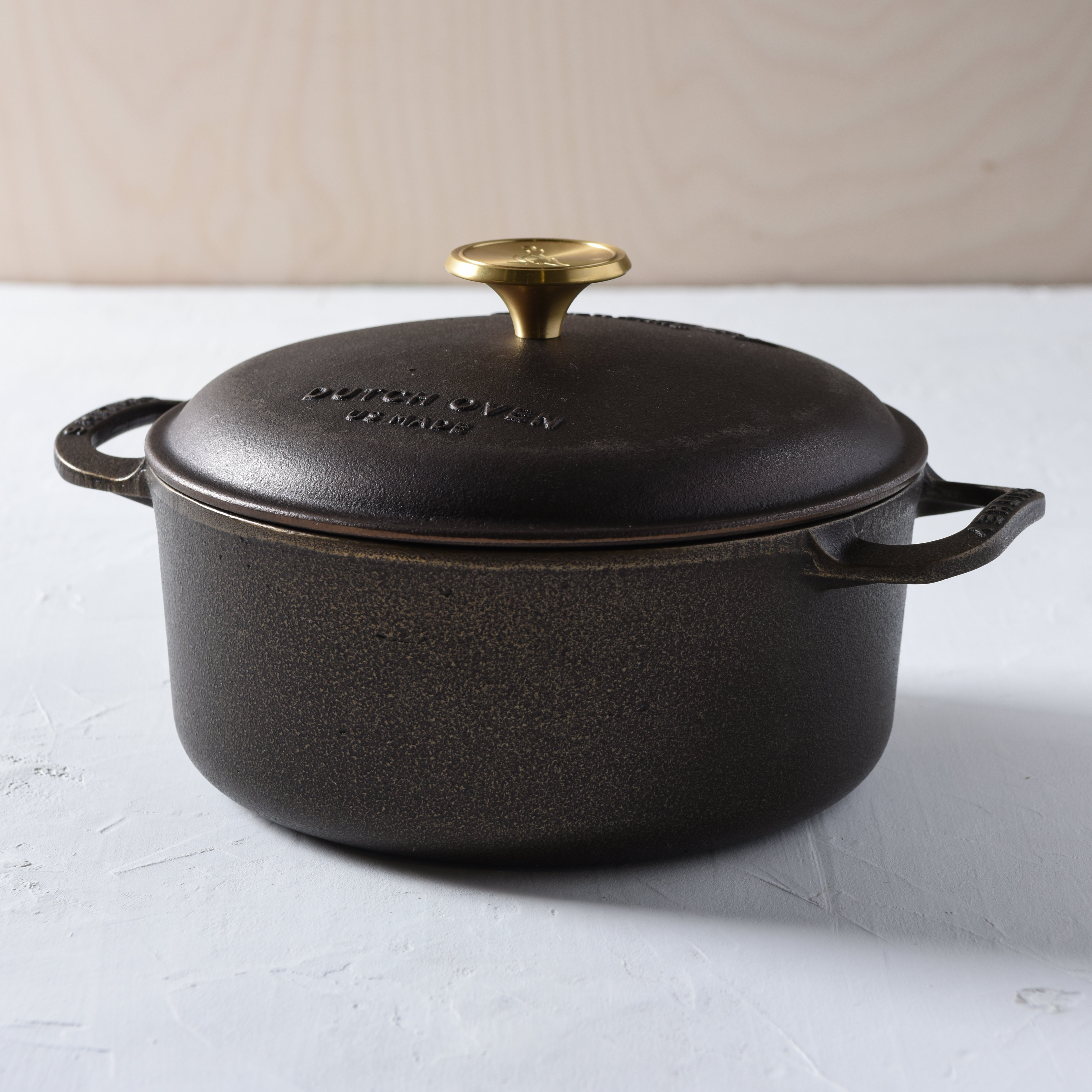 Smithey 2.5 quart polished cast iron dutch oven