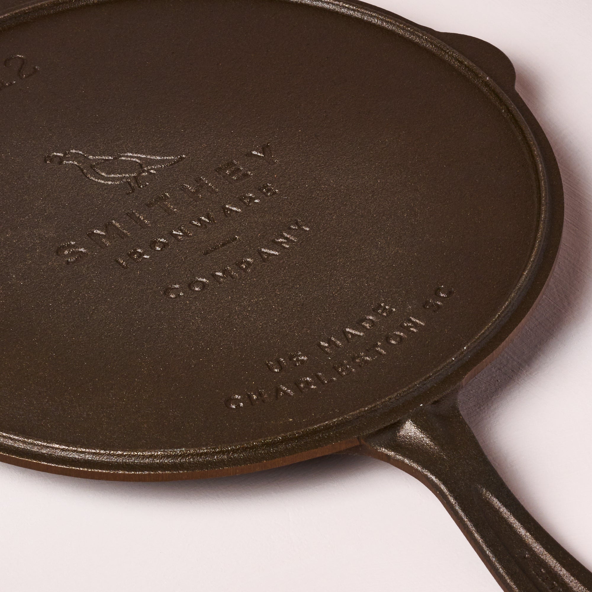 Smithey Cast-Iron 2-in-1 Flat Top Griddle & Skillet