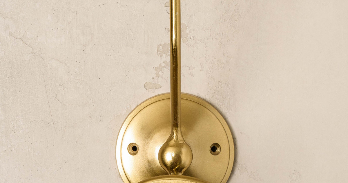 Reed Antiqued Brass Wall Hook - Short - Magnolia