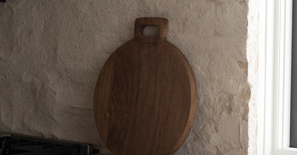 Large Mango Wood Cutting Board - Dark brown - Home All