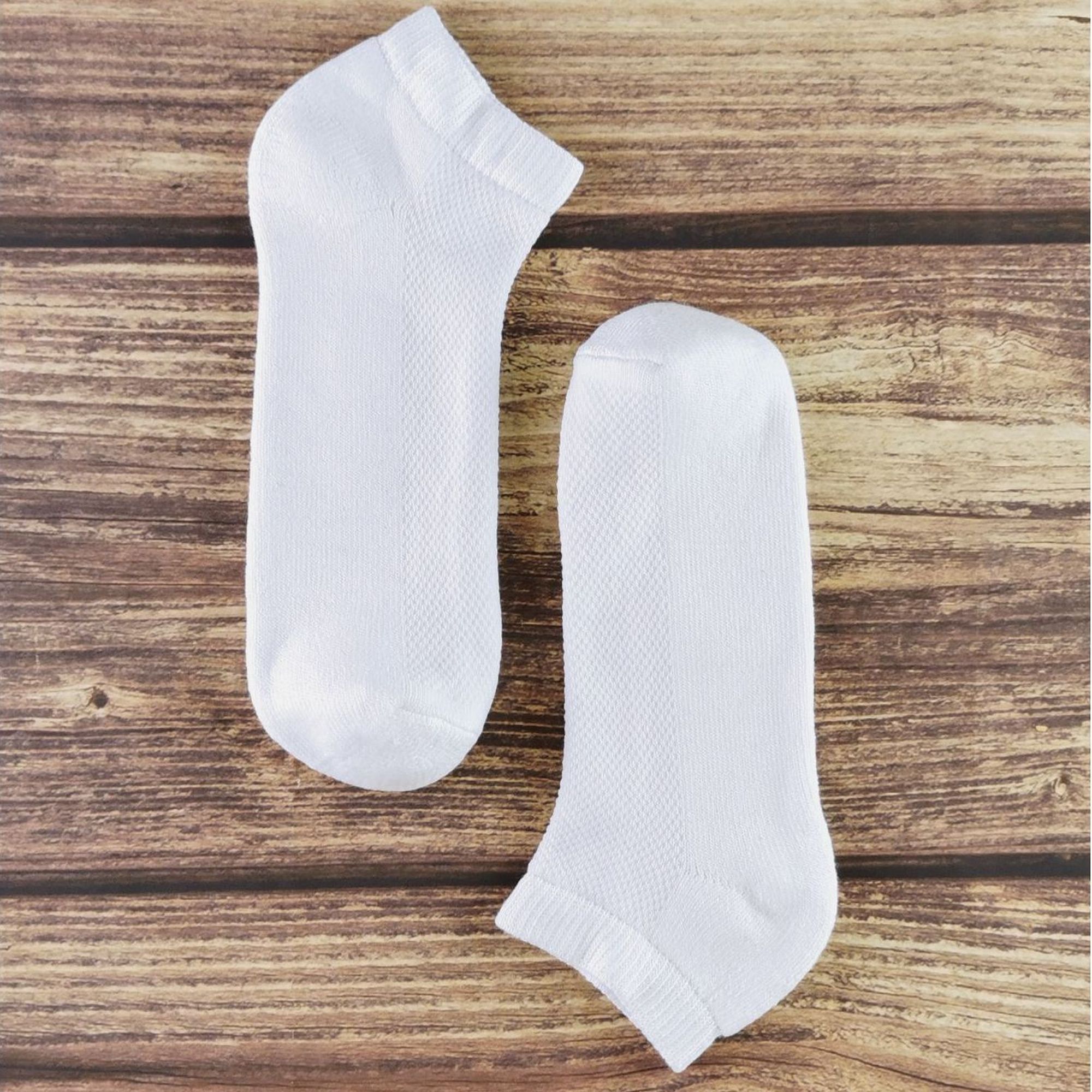 6 Pack Kids White Socks | Sock Snob | Bamboo Trainer Socks for Boys and Girls - Picture 4 of 4