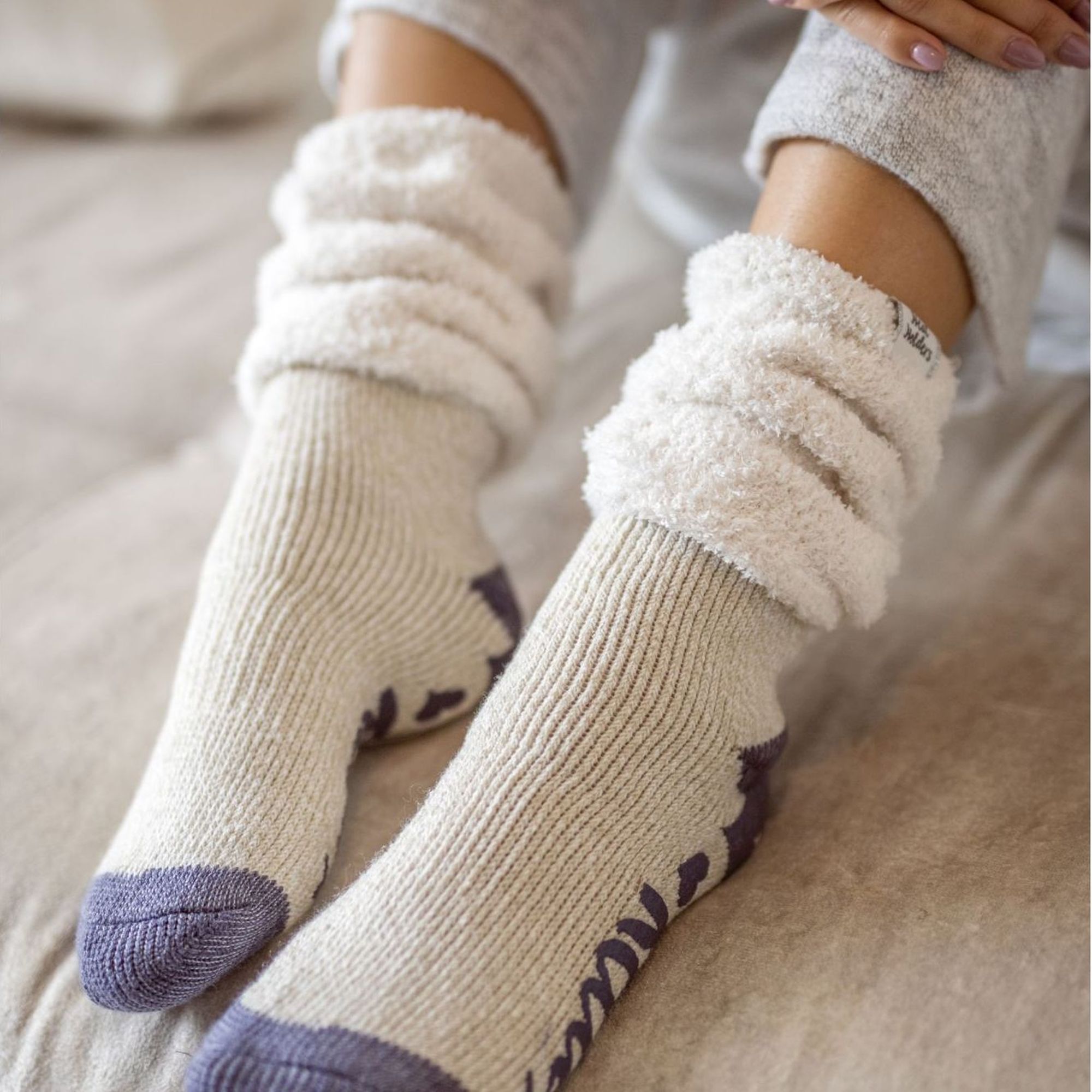 Ladies Fluffy Slouch Top Non Slip Thermal Bed Socks - Picture 14 of 21