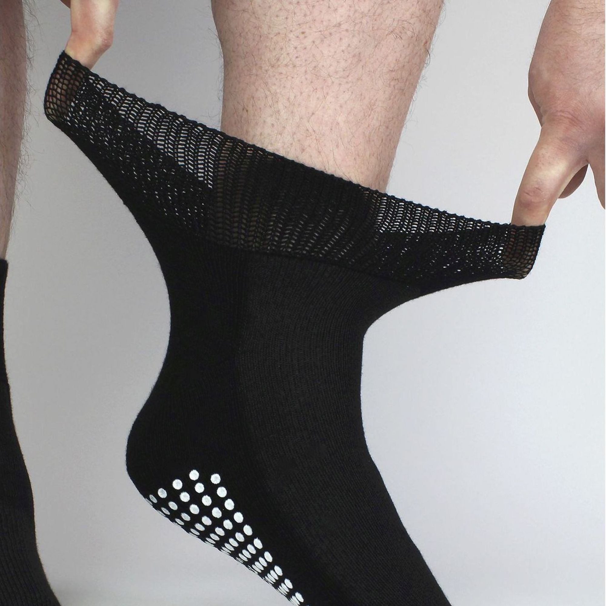 4 Pack Non Slip Diabetic Ankle Socks | Dr.Socks | Wide Bamboo Socks With Grips - Picture 3 of 11