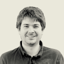 socreatory trainer Dr. Simon Harrer