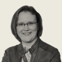 socreatory trainer Sandra Parsick