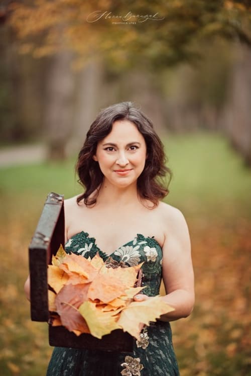 /_vercel/image?url=/Portrait+photographie+au+parc+du+Kockelscheuer+Luxembourg+en+Automne.&w=1536&q=100