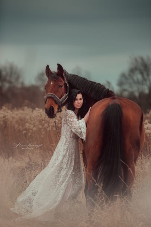 /_vercel/image?url=/Photo+shoot+%C3%A9questre+boh%C3%A8me+au+Luxembourg.&w=1536&q=100