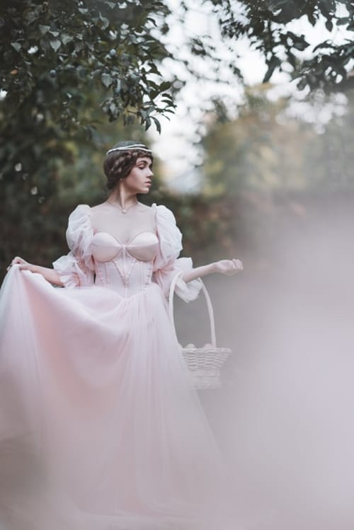 /_vercel/image?url=/Fine+Art+dreamy+photo+shoot+in+Luxembourg.&w=1536&q=100