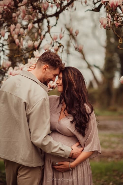 /_vercel/image?url=/Happy+couple+with+pregnant+woman.&w=1536&q=100