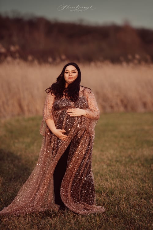 /_vercel/image?url=/Pregnant+woman+outdoor+with+dress.&w=1536&q=100