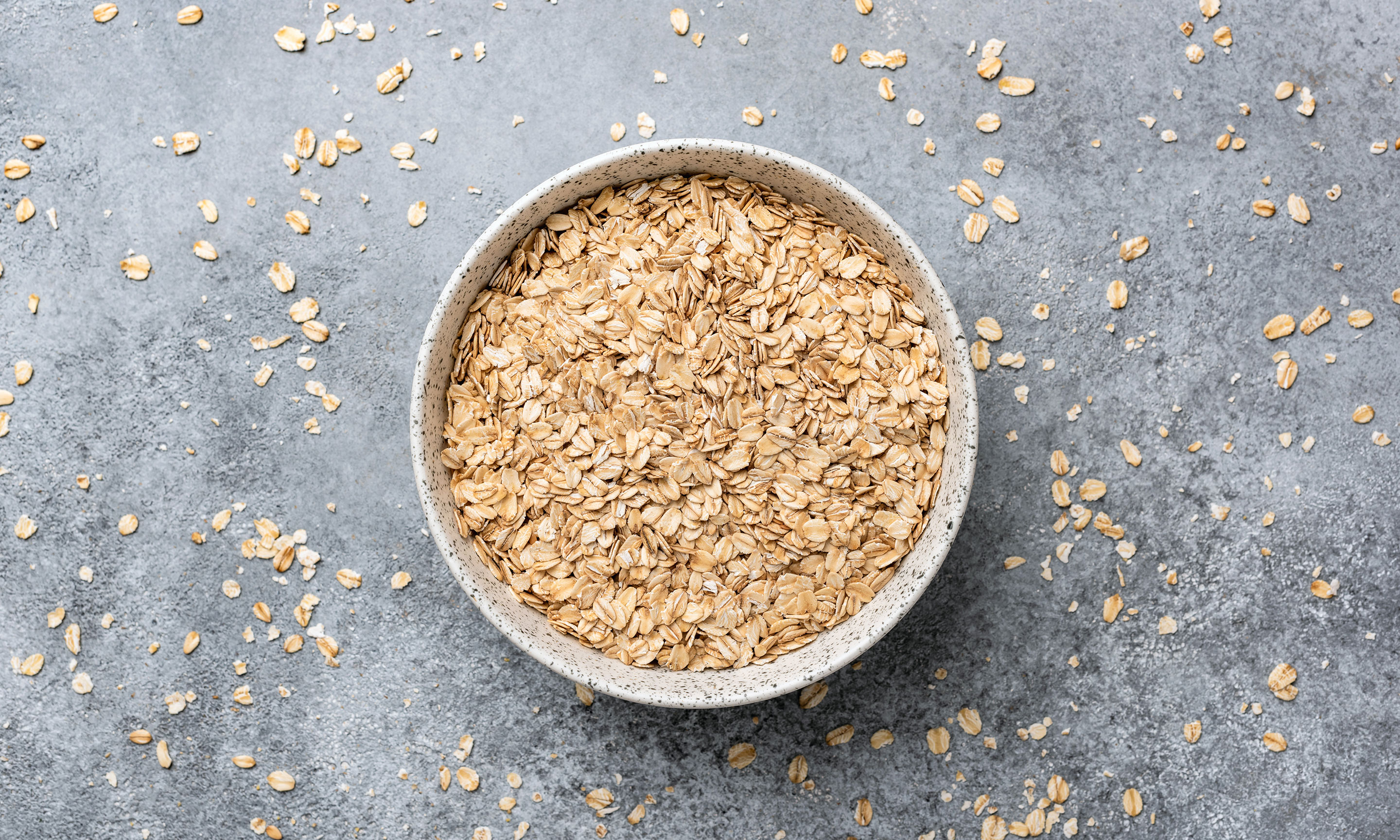 A bowl of oats.