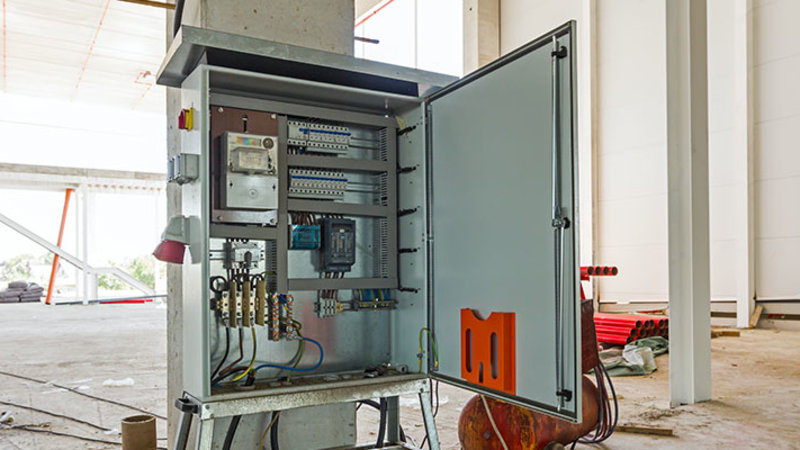 /globalassets/images/building-site-images/electrical_cabinet_buildingsite_800x400.jpg
