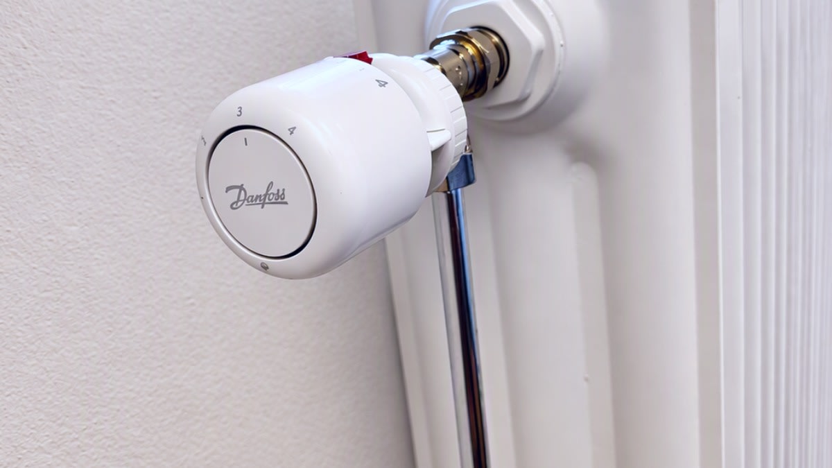 /globalassets/se/varumarken/danfoss/2026/danfoss-fokusmanad-2-koppel-1200x675_v45.jpeg