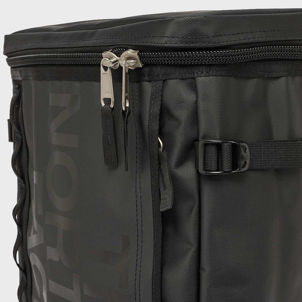 The North Face Base Camp Fuse Box Backpack Black/TNF Black/NPF — foto 6