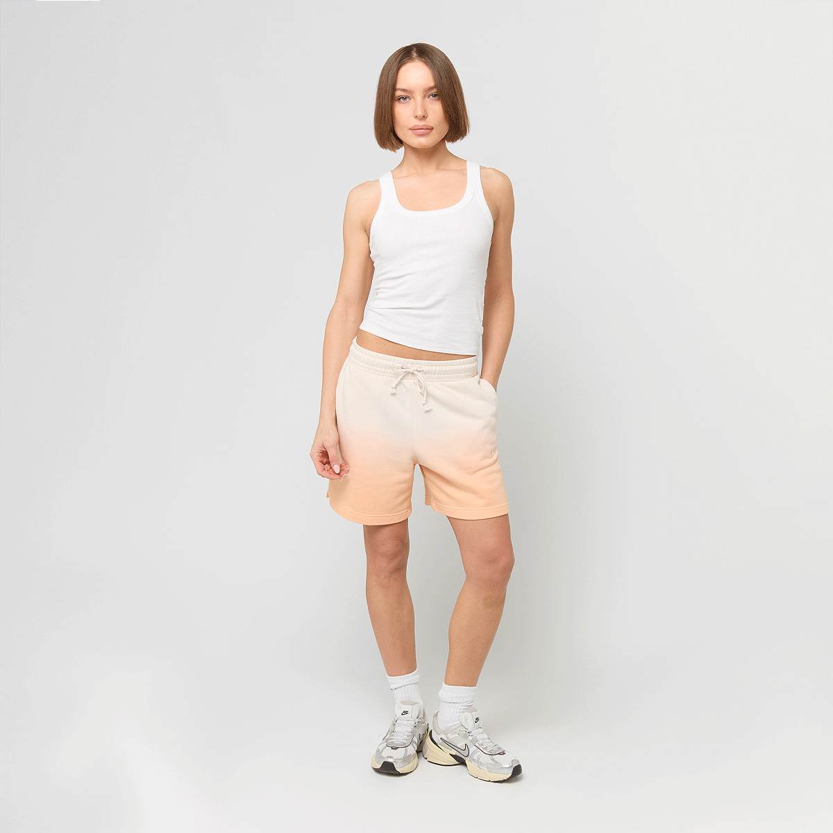 Nike Sportswear Phoenix Fleece Women's Mid-Rise Shorts — foto 2
