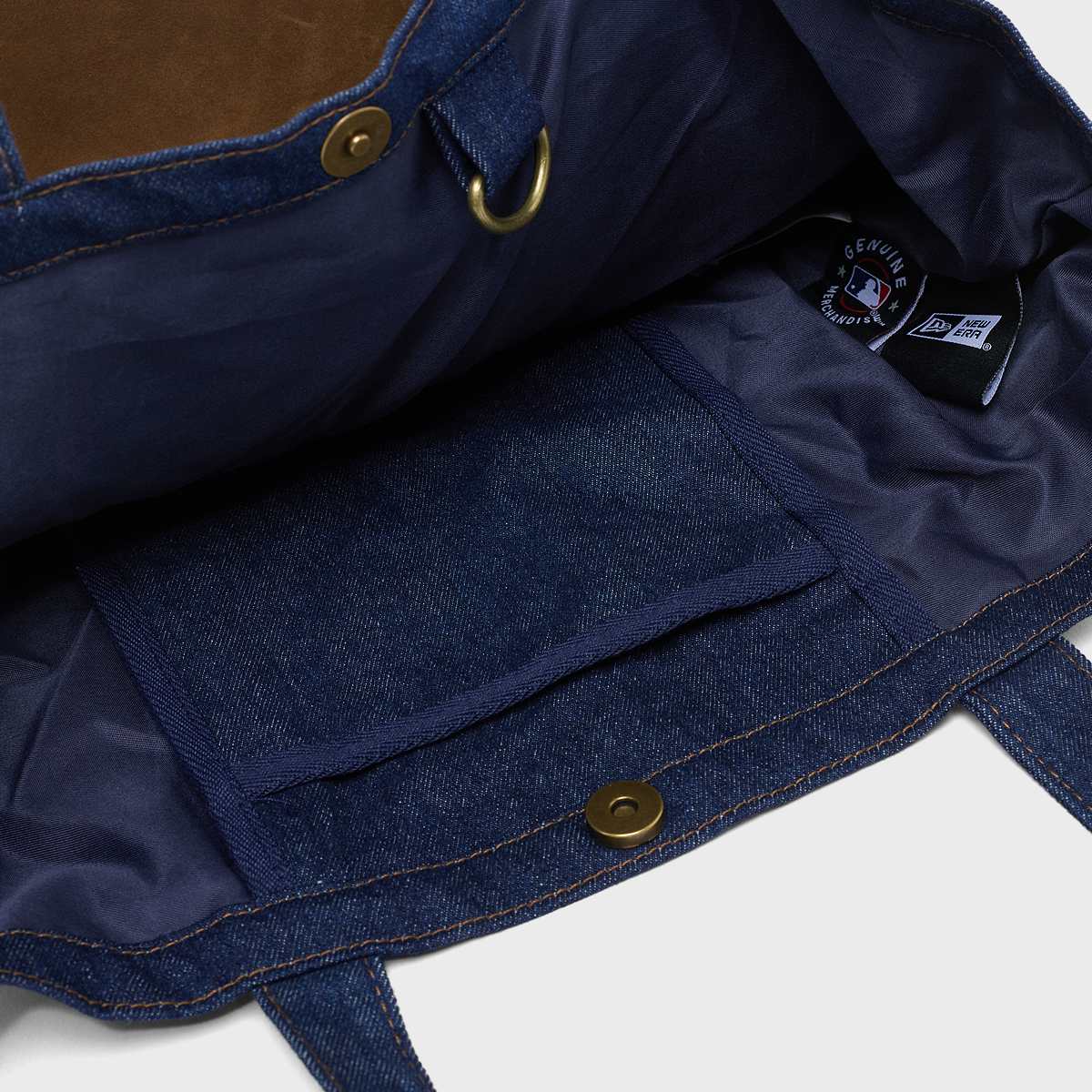New Era MLB New York Yankees Suede Denim Tote — photo 6