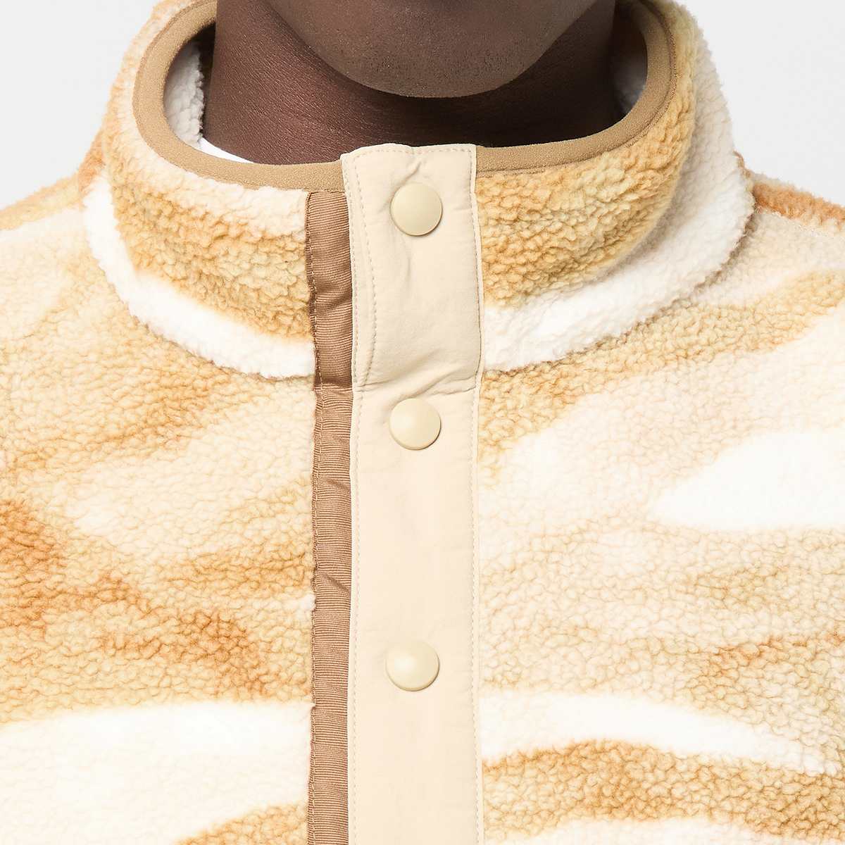 Columbia forro polar con medio cierre a presión estampado en beige — photo 3