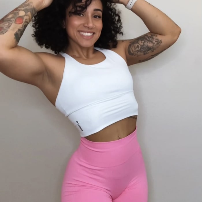 Coach Leona aka "Leonalifts"