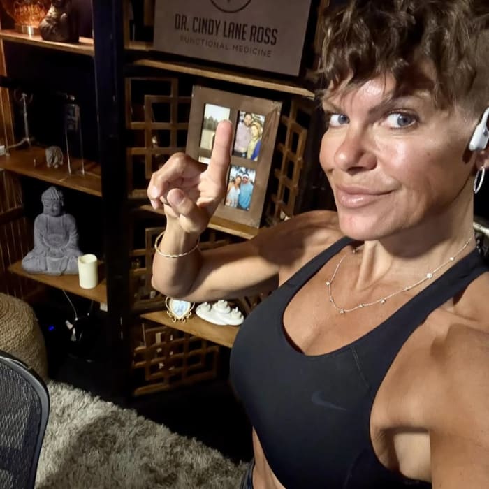 𝔻𝕣. Cindy  Ross