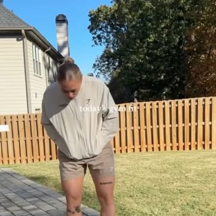 Lindsay Bennie, CPT, CNC