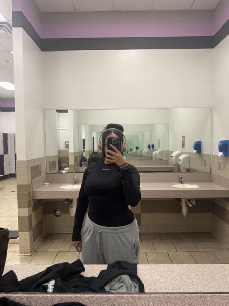 velasquezz_24