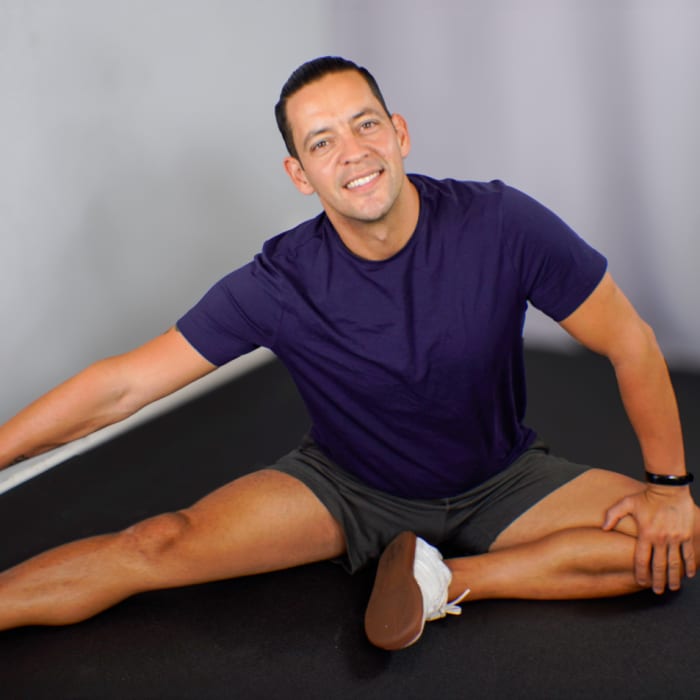 ALEJANDRO MATIAS | STRENGTH AND MOBILITY COACH