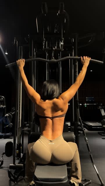 Madeleine esme's Programs & Challenges membership landing page